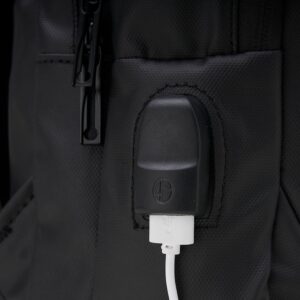 Mochila-Couro-Sintetico-USB-17-Litros